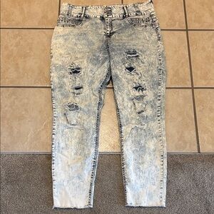 No Boundaries Light Blue Distressed Skinny Jeans